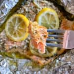 foil baked salmon with garlic and dill