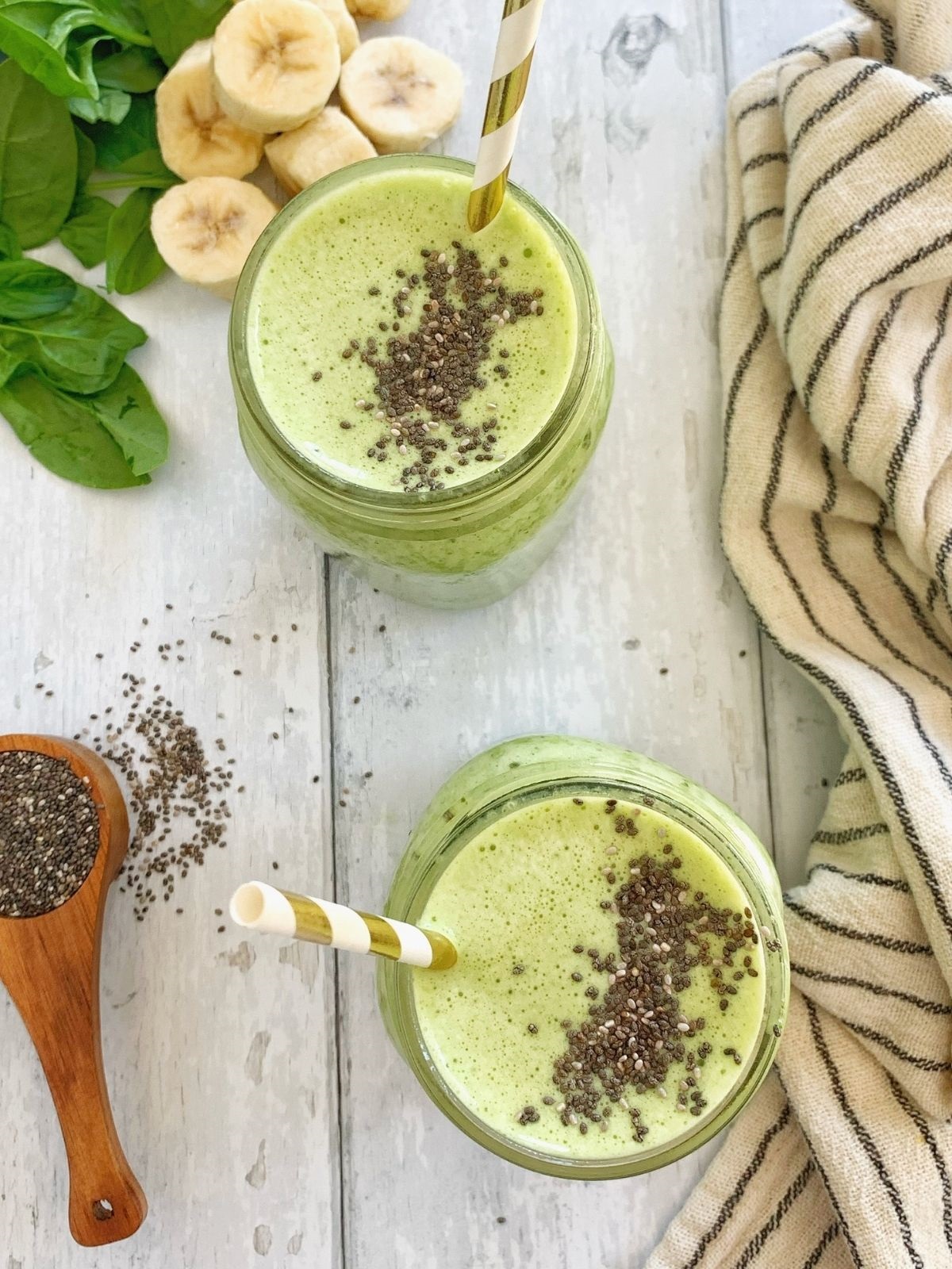 The Best Low Carb Green Smoothie | by The Oregon Dietitian