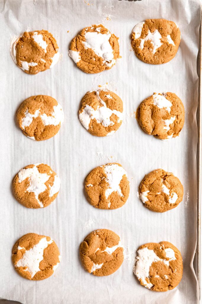 baked fluffernutter cookies on the baking sheet.